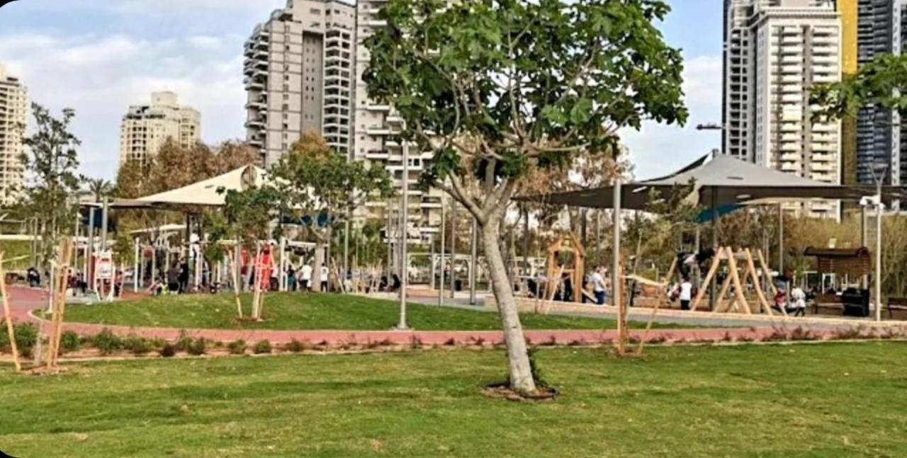 מלון דירות על הים בת ים 39 エクステリア 写真
